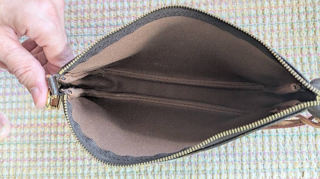 Louis Vuitton Taschen für Damen: Sac pochette Louis Vuitton – Gebraucht aus Mollie-Margot von dro_fg7x