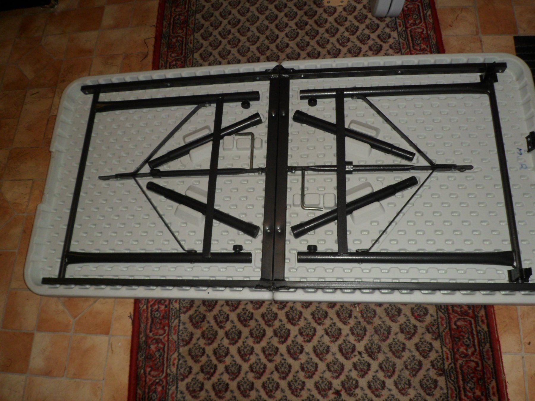 Set di tavolo e panche: Tschhunc  120.cm +60.cm( No2) – Usato da Zuchwil venduto da t.rachel 6