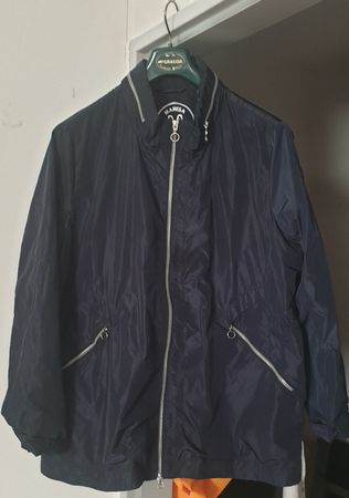 Manisa schöne leichte Jacke Gr.48