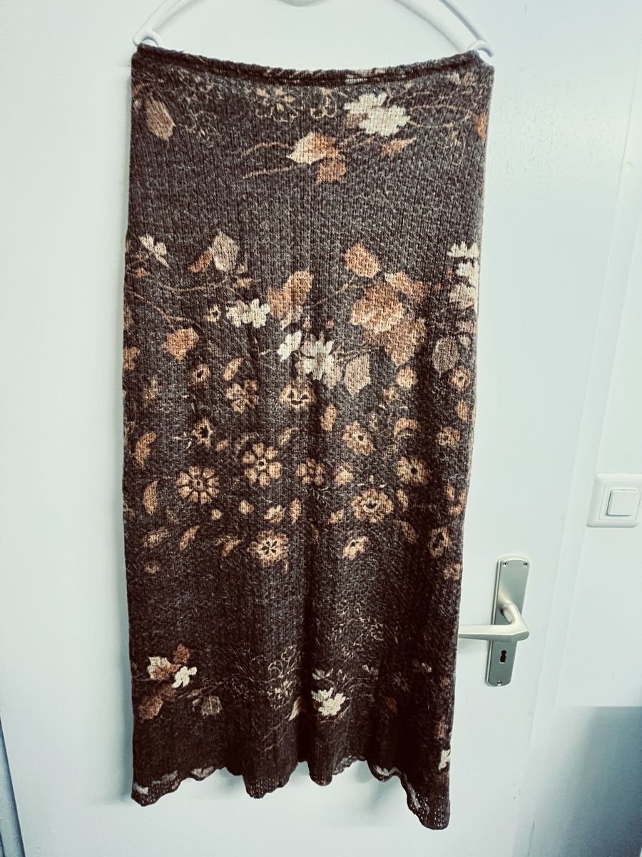 Gonne: Strickrock mit Blumenmuster, Gr. 40 eher 38 Aberdeen – Usato da Teufen AR venduto da Maleaa 6