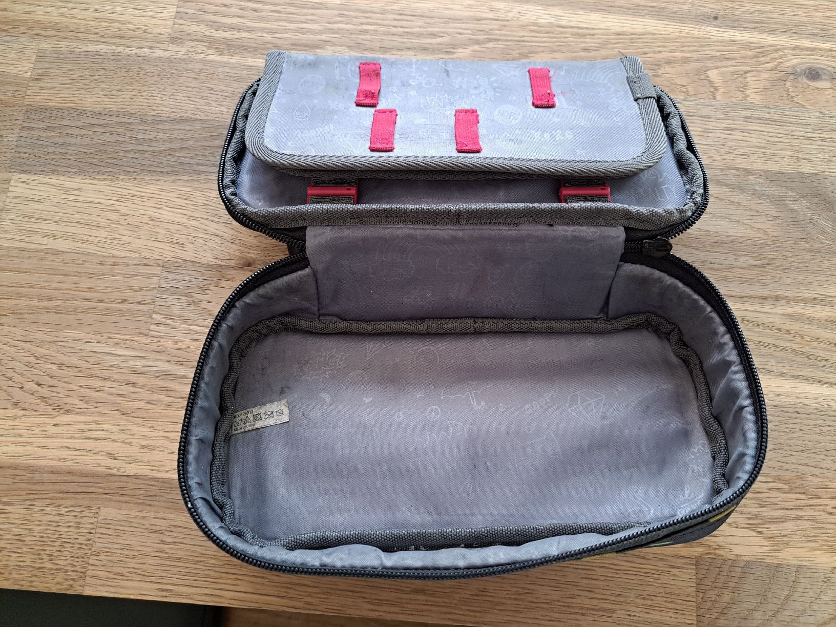 Coocazoo Borse & Zaini: Coocazoo Schulrucksack Set zu verkaufen – Usato da Münsingen venduto da chrigu212 9