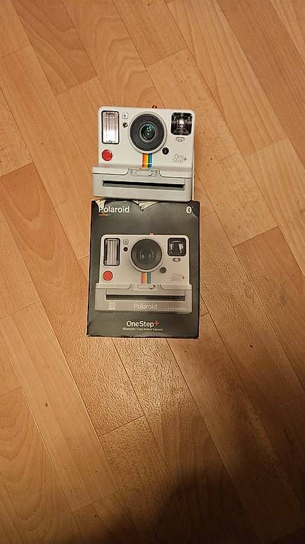 Polaroid Fotocamera: Polaroid Kamera One Step+ – Usato da Basel venduto da spo_9r87