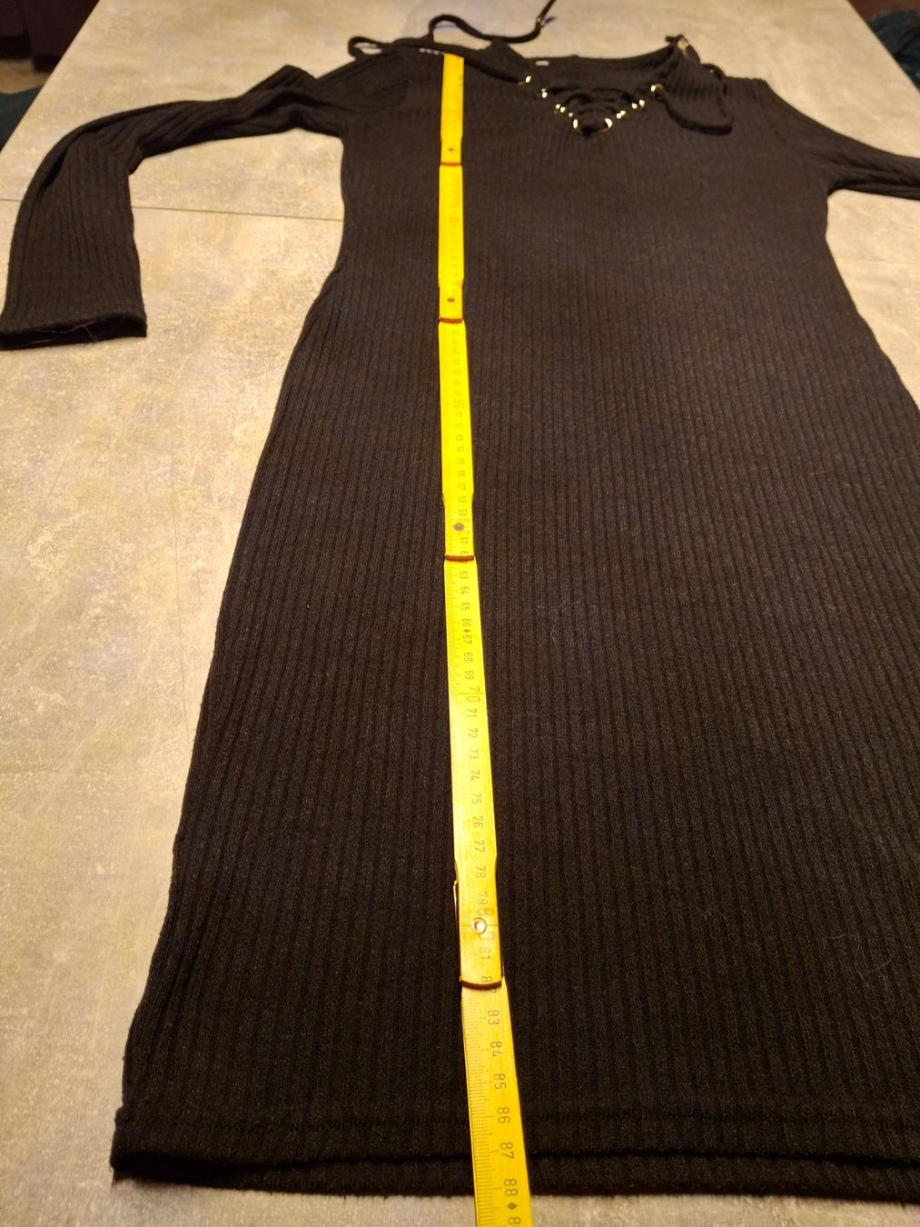 Vestiti: Robe près du corps taille M – Usato da Villiers venduto da san_jn5w 6