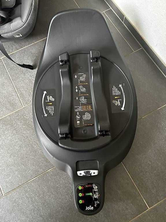 Seggiolini per auto: Jolie Maxi Cosi mit Station – Usato da Neuhausen venduto da lie_lzv8 3