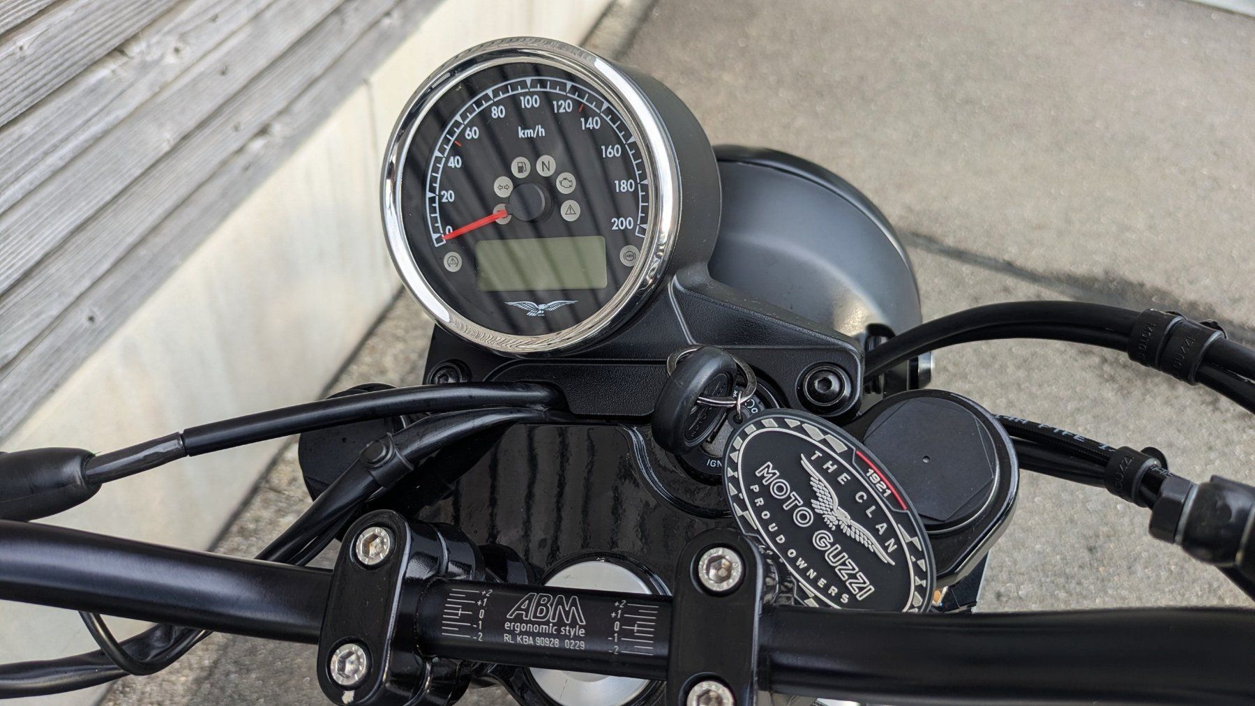 Moto Guzzi Route: *** Einmalig schöne Moto Guzzi V7 Rough *** – D'occasion à Richterswil par universeONE 5