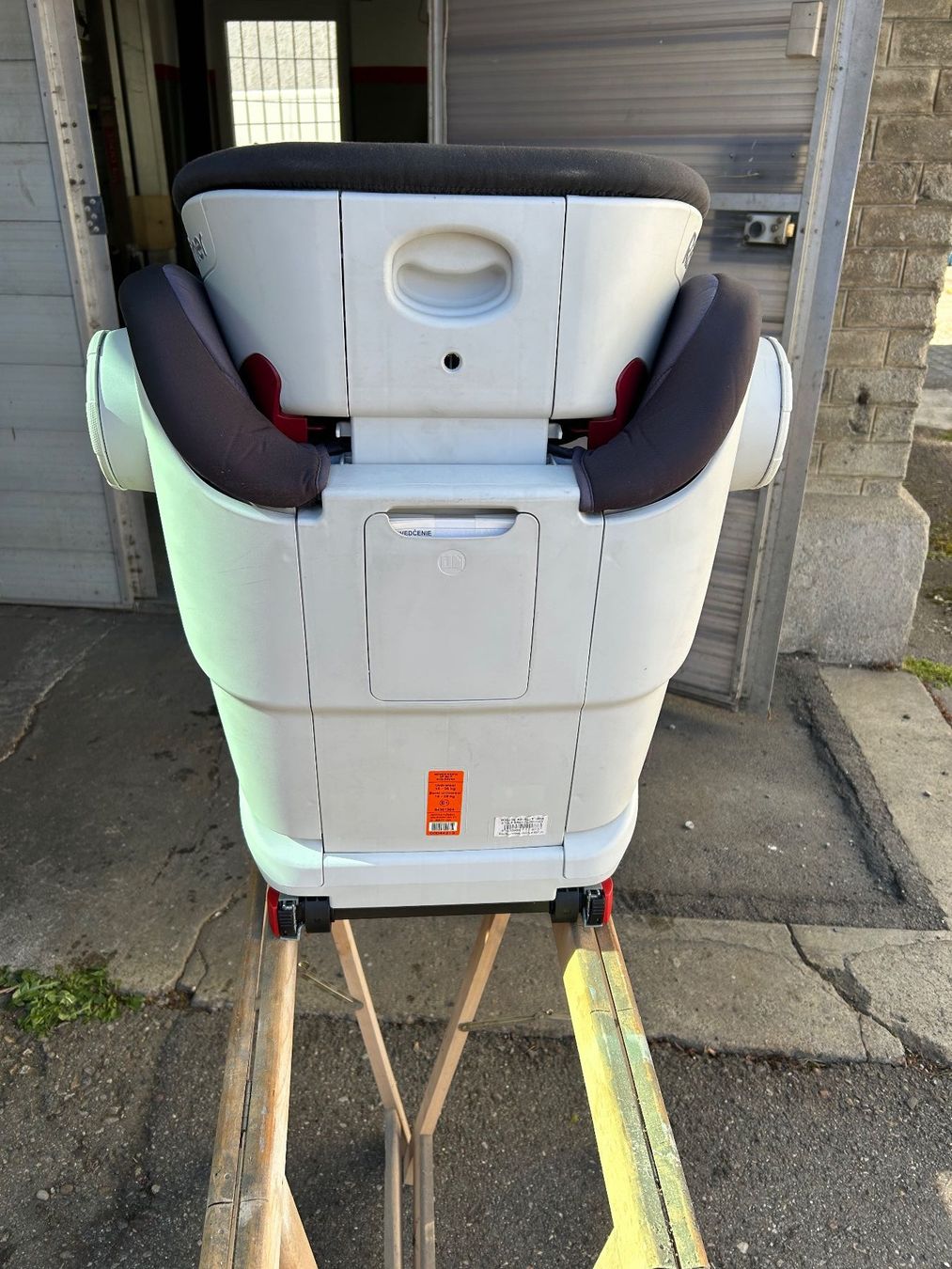 Britax Römer Seggiolini per auto: Kindersitz Römer mit Isofix – Usato da Dietwil venduto da Schrauber1980 3