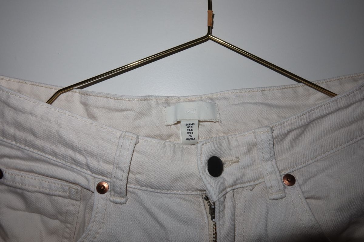 H&M Jeans: weisse Jeans H&M Gr. 40 – Nuovo (secondo la descrizione) da Steffisburg venduto da lauraview 2