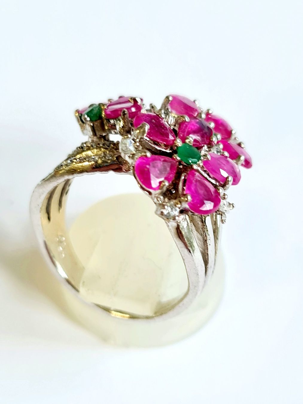 Anelli: Ring mit Rubin, Smaragd und Zirkonia Silber – Nuovo (secondo la descrizione) da Zürich venduto da ben_mn5h 1