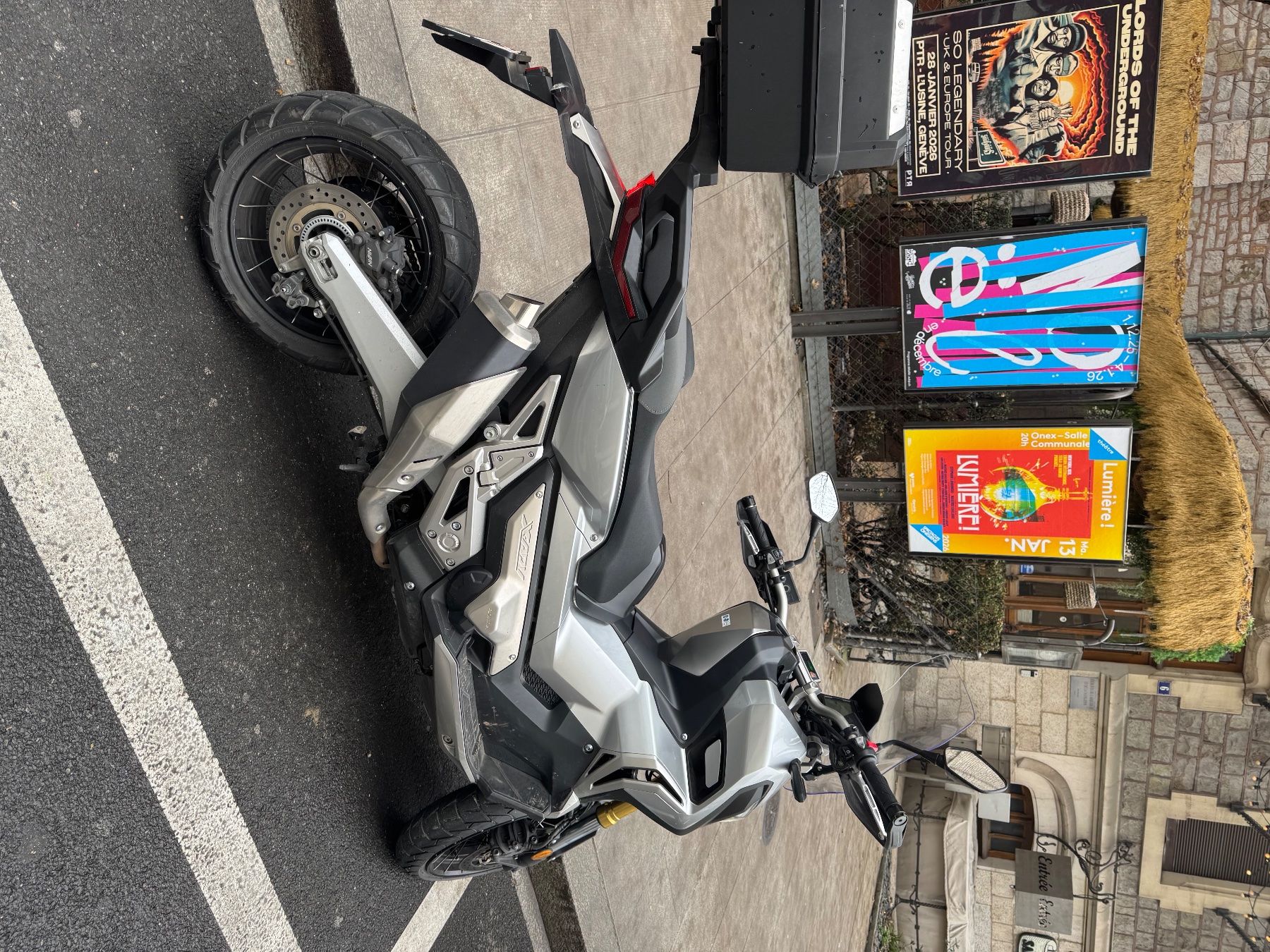 Honda Scooter: Honda X-ADV 750 – Usato da Genève venduto da vic_fwy5 1