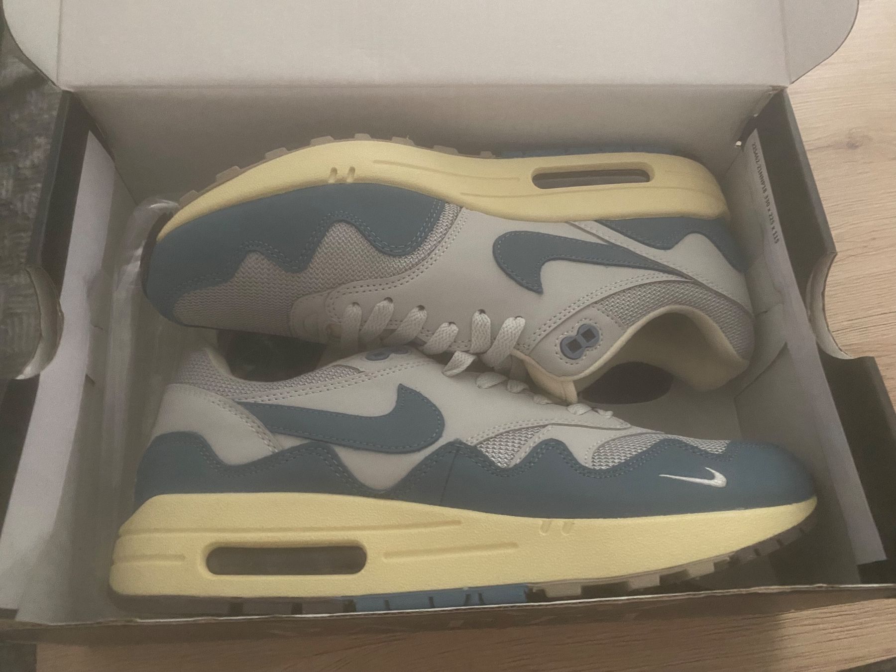 Nike Scarpe da uomo: Nike Air Max 1 Patta Aqua EU 43 – Nuovo (secondo la descrizione) da Lausanne venduto da sport1010 2