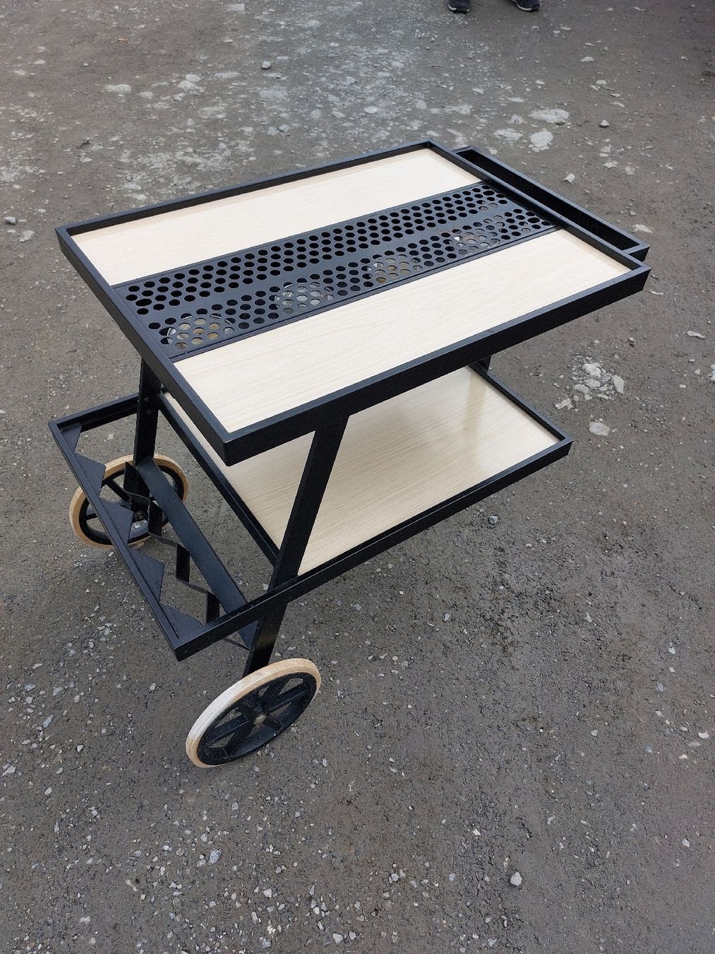Carrelli di servizio: Vintage Servierwagen – Usato da Niederuzwil venduto da wolkenlos80