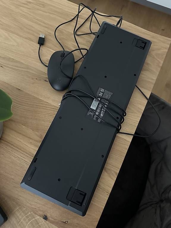 Tastiere: Tastatur/Maus mit Kabel – Usato da Interlaken venduto da raphael26 1
