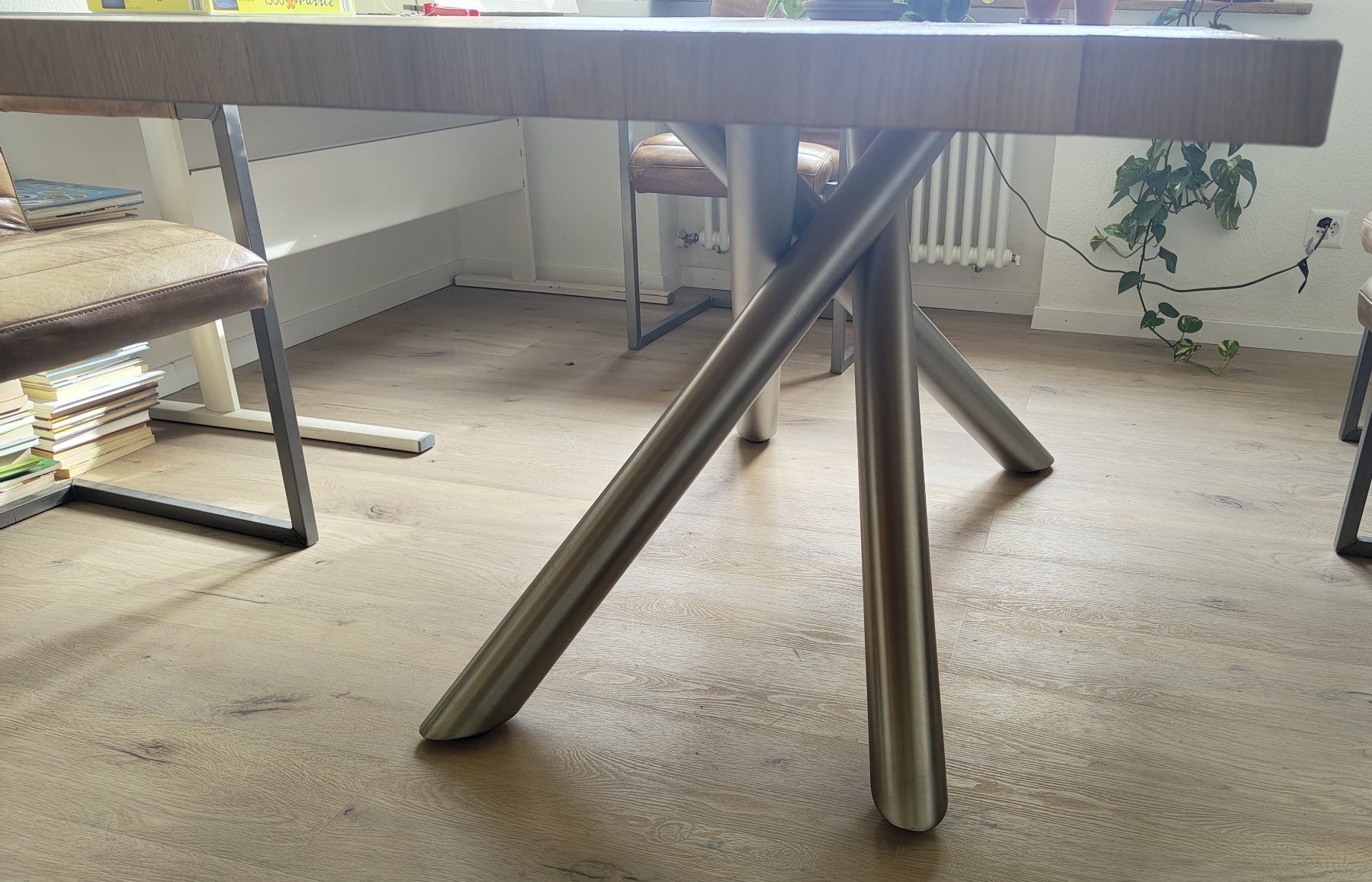 Tables: Esstisch Eiche Metallfuss 170 x 95 cm – D'occasion à Zürich par raf_bx9z 5