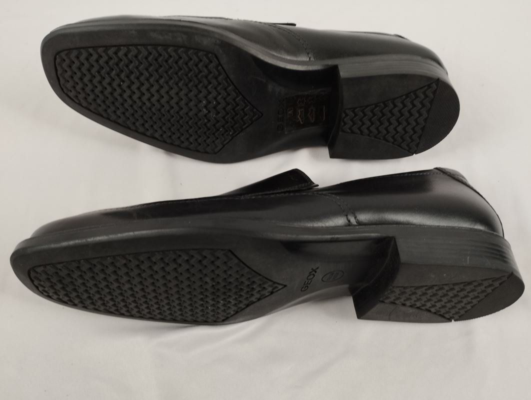 Geox Herrenschuhe: GEOX Schuhe Gr.43 – Gebraucht aus Schübelbach von Restwert_Schubelbach 1