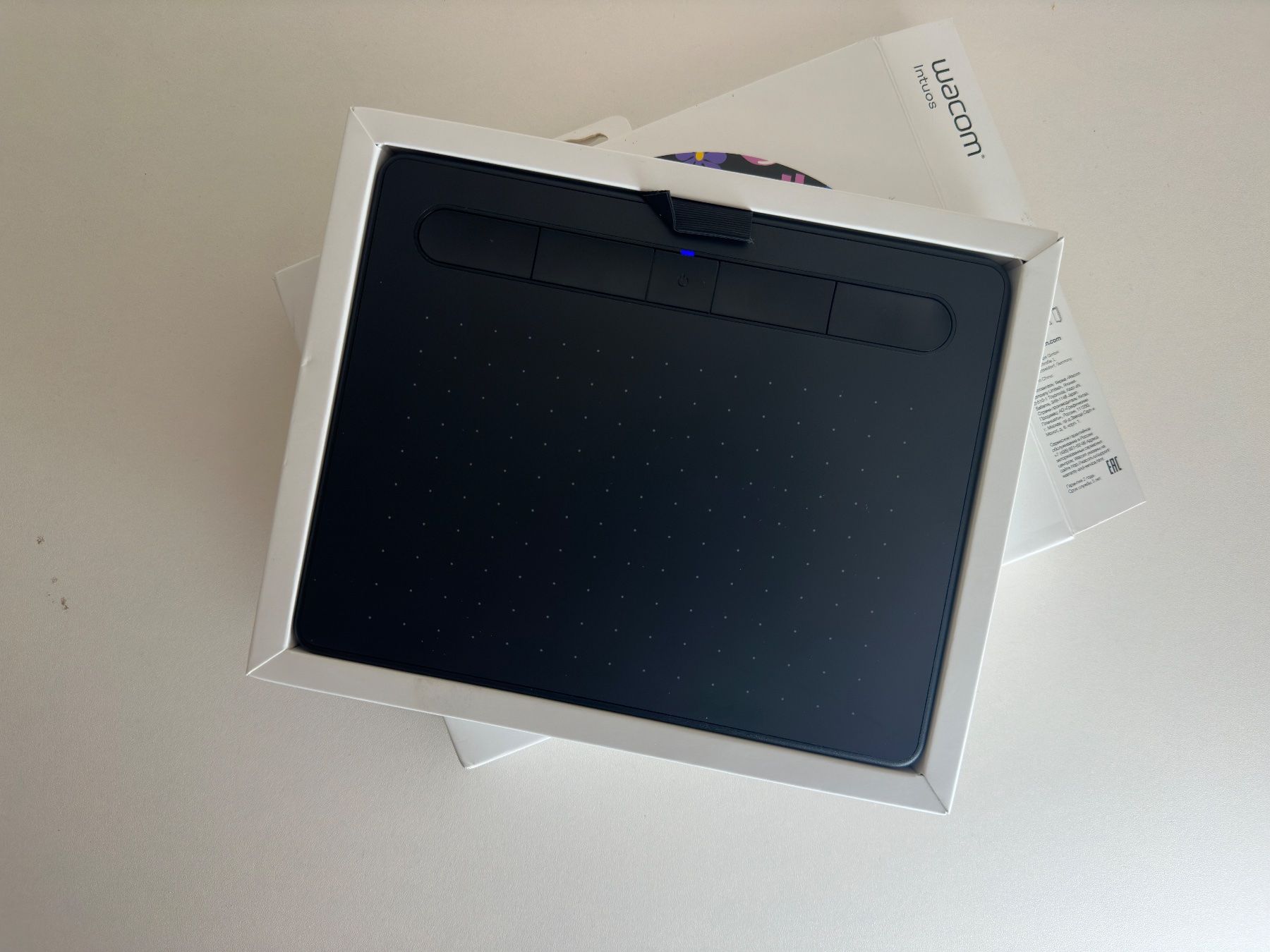 Wacom Tablet PC: Wacom Intuos S Grafiktablett – Gebraucht aus Luzern von  3