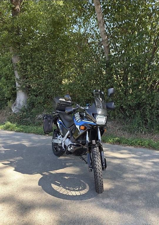 Enduro: BMW f650 gs – D'occasion à Cousset par deb_9rff 1