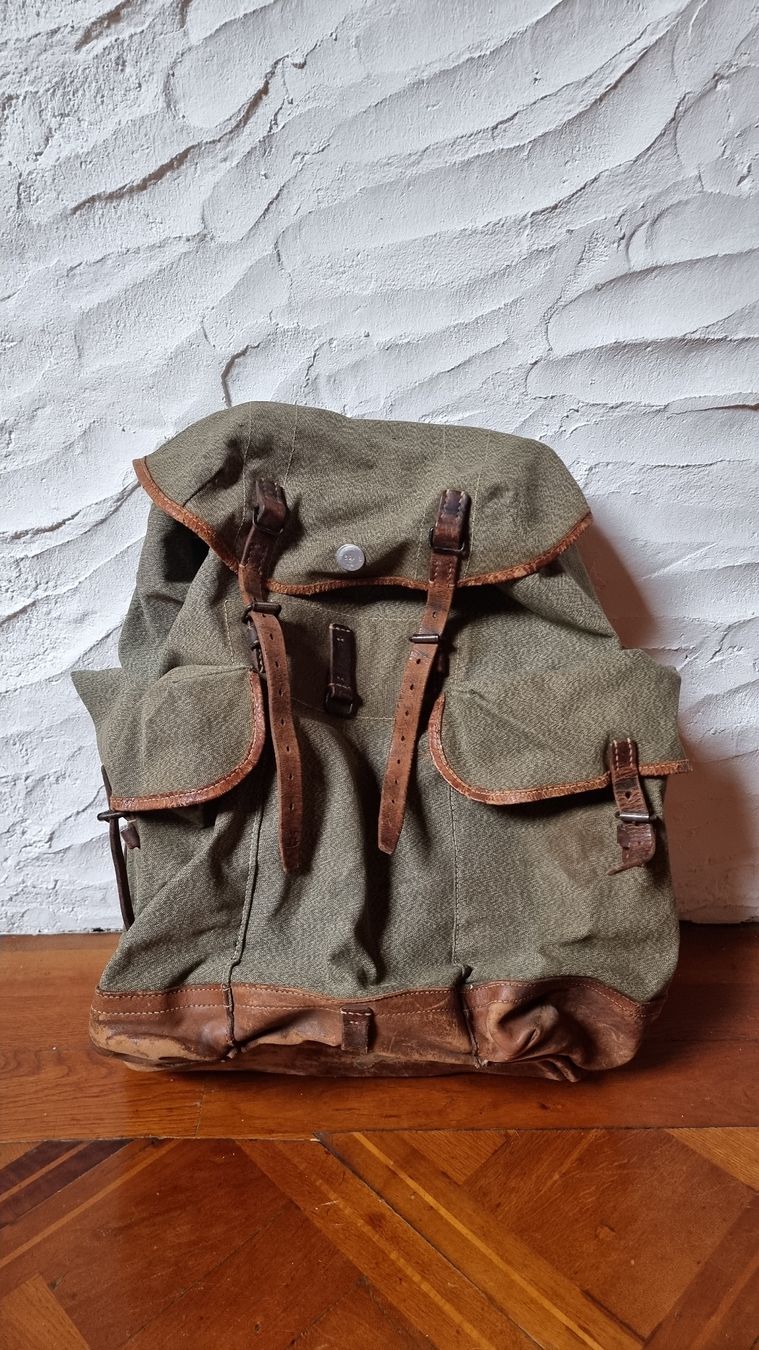 Zaini: Schweizer Amreerucksack – Usato da Fribourg venduto da Redleaf 1