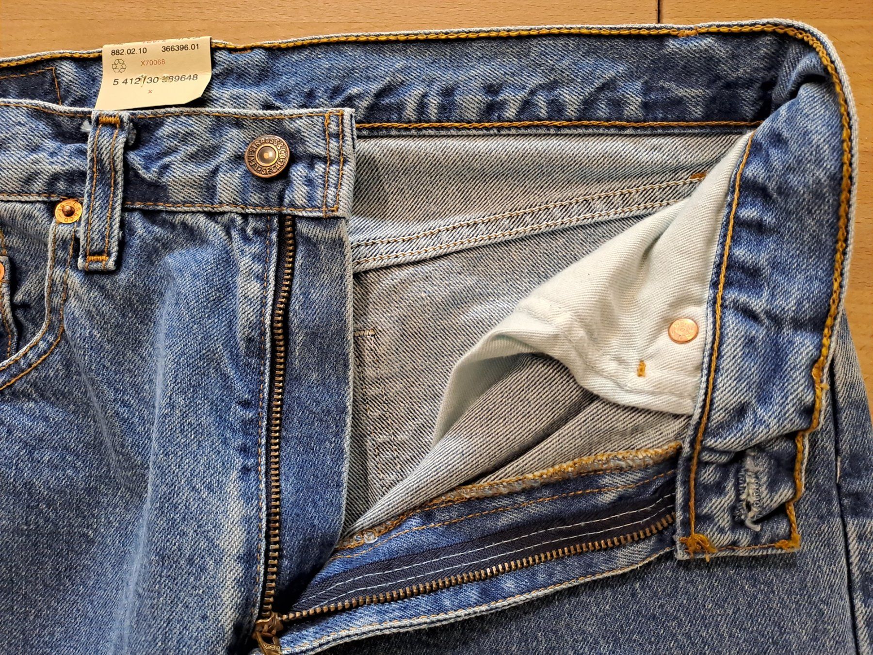 Levi's Jeans: Levis 882 W31 L34 – Nuovo e nell'imballaggio originale da Meyrin venduto da dijin 7