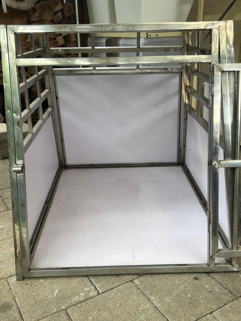 Cages, transport & sécurité: Hundebox mittelgrosse Hunde Basel abholen – D'occasion à Gempen par Wazzuup 1