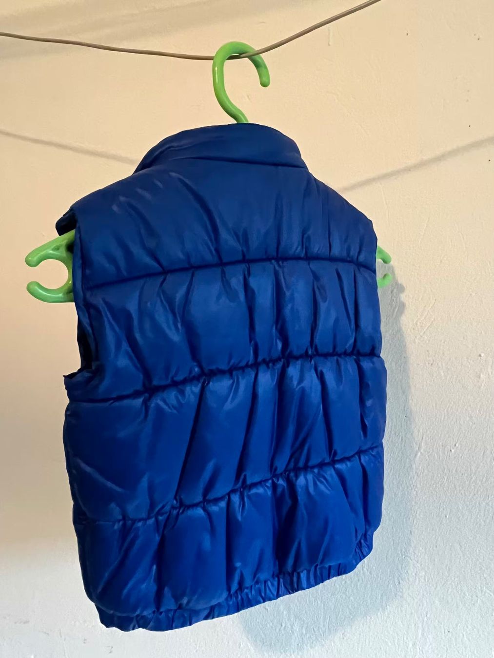 Altro abbigliamento per bambino: Tolle Weste Adidas Grösse 74 – Usato da Schönenwerd venduto da _rani_ 2