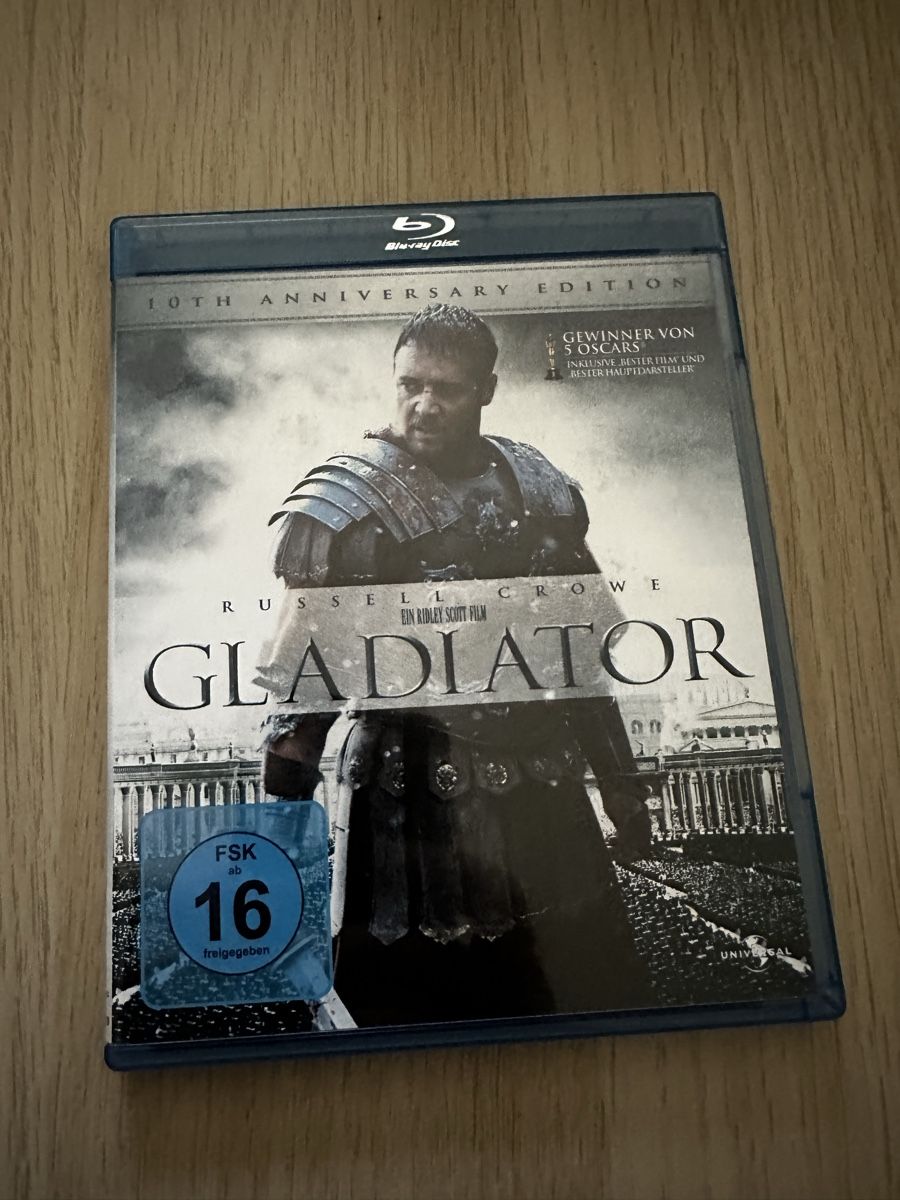 Tous les DVDs: Gladiator 10th Anniversary Edition Blu-ray extendet Version – D'occasion à Hombrechtikon par baersandro