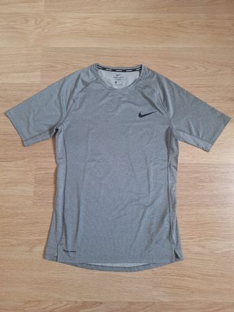Nike Pro grey tee XL