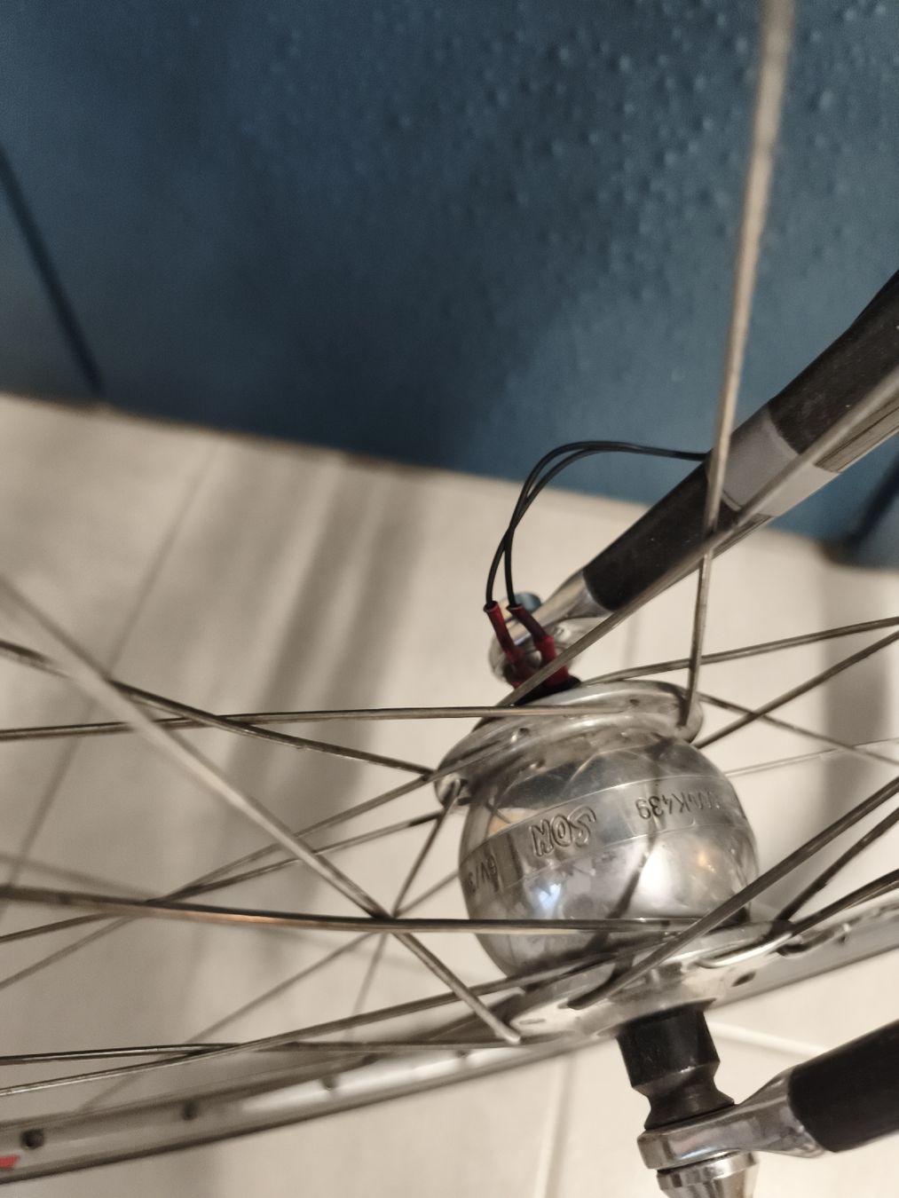 Velos: Velo mit Nabendynamo – Gebraucht aus Bätterkinden von hjr_szg8 1