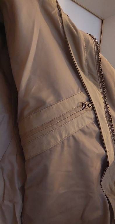 Giacche: Veste à capuche AIGLE – Nuovo (secondo la descrizione) da Tschugg venduto da uldrypr 1