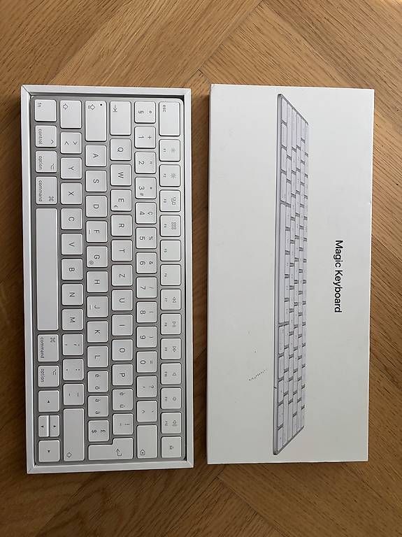 Apple Claviers: Apple Keyboard – D'occasion à Zürich par ann_lg2z 1