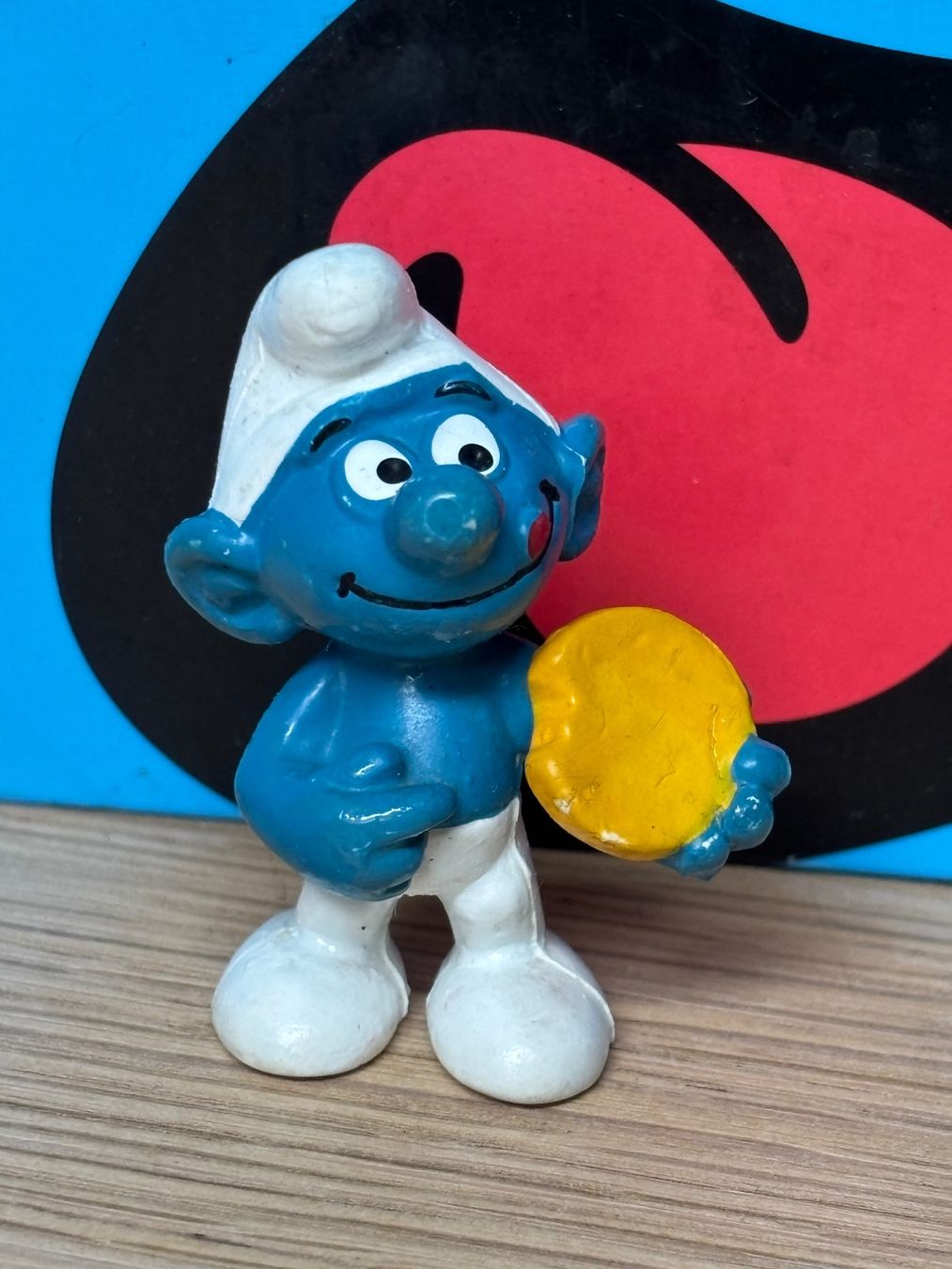 Schleich Figuren: Schlumpf mit Käse – Gebraucht aus Lyss von Duckszone