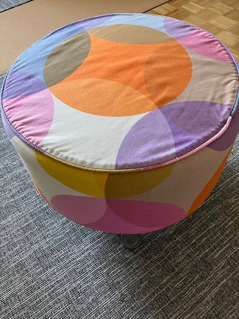 Ikea Sgabelli: Bunter Pouf 50cm – Usato da Solothurn venduto da Zsusanna