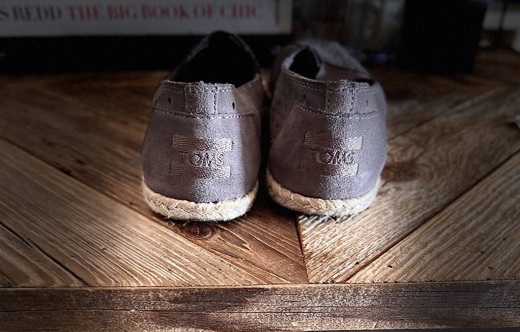 Scarpe da donna: Slippers TOMs suède – Usato da Lausanne venduto da ang_ks77 3