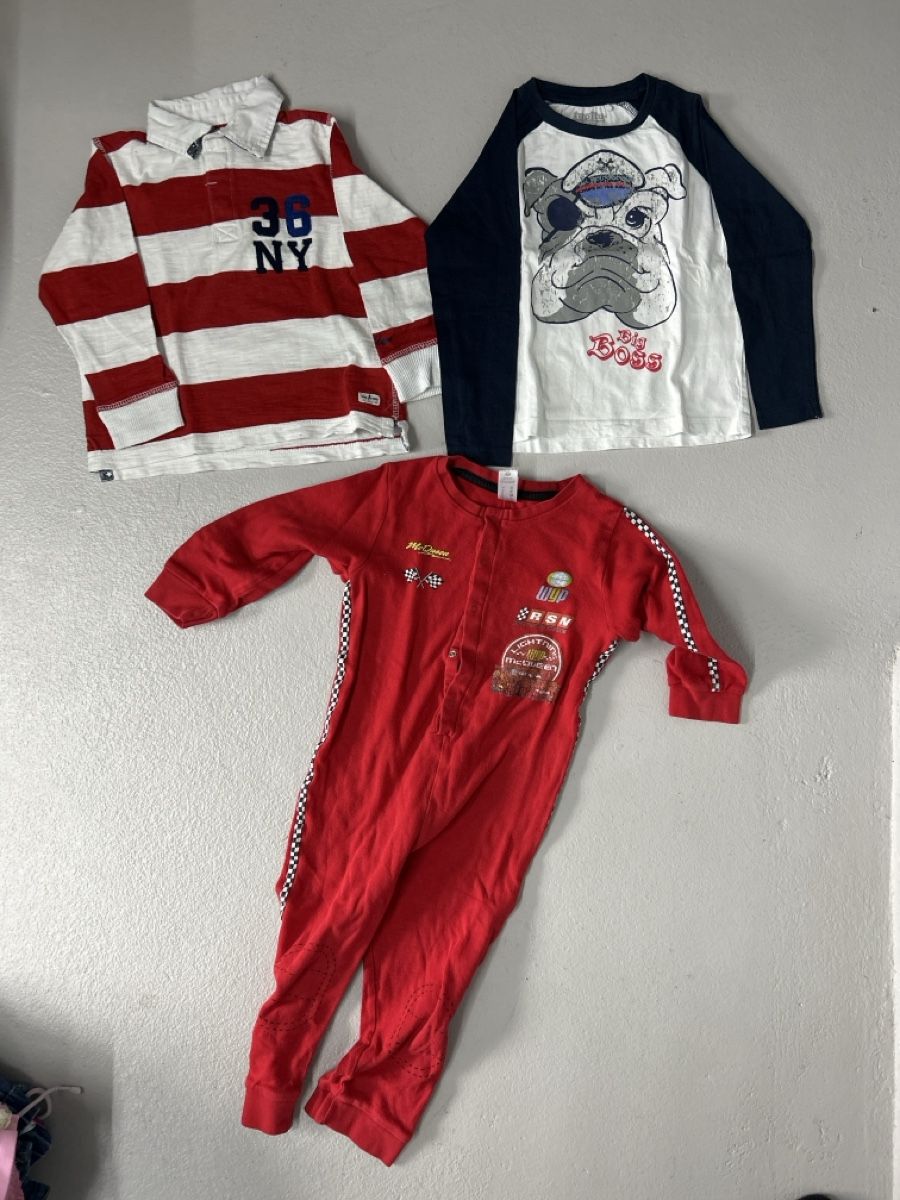 Lotti & Set di vestiti: Kleiderpaket Gr 98/104 – Usato da Lostorf venduto da Venice16