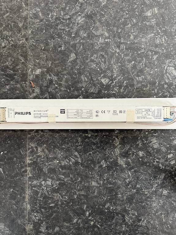 Componenti elettronici: Philips Xitanium LED-Treiber 100W/230V – Usato da Winterthur venduto da blacklight65 3