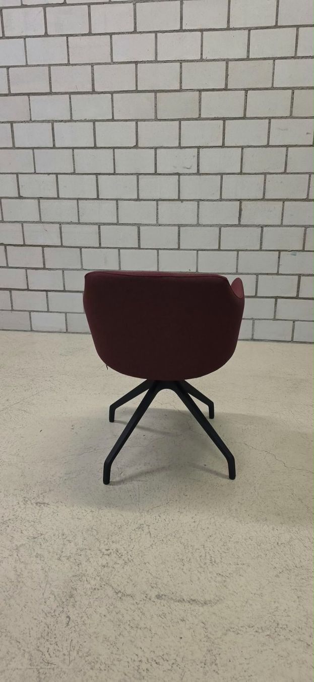 Chaises: 4x ASSMANN Consento Drehstuhl mit Pyramidenfuss – D'occasion à Oberentfelden par AssmannSwissAG 3