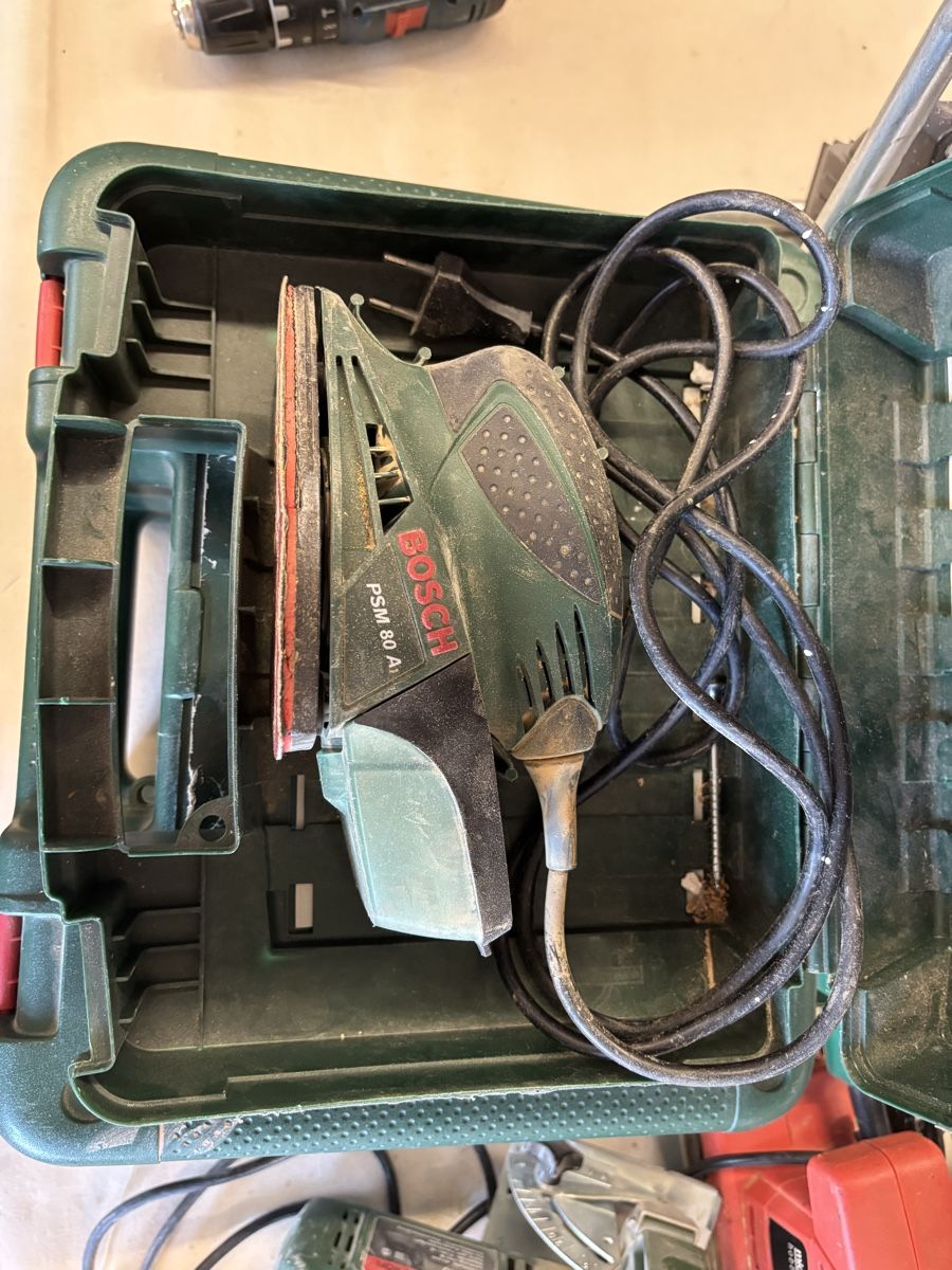 Bosch Smerigliatrici & Lucidatrici: BOSCH Schwingschleifer PSM 80 A mit Koffer – Usato da Muri b. Bern venduto da nora.arn