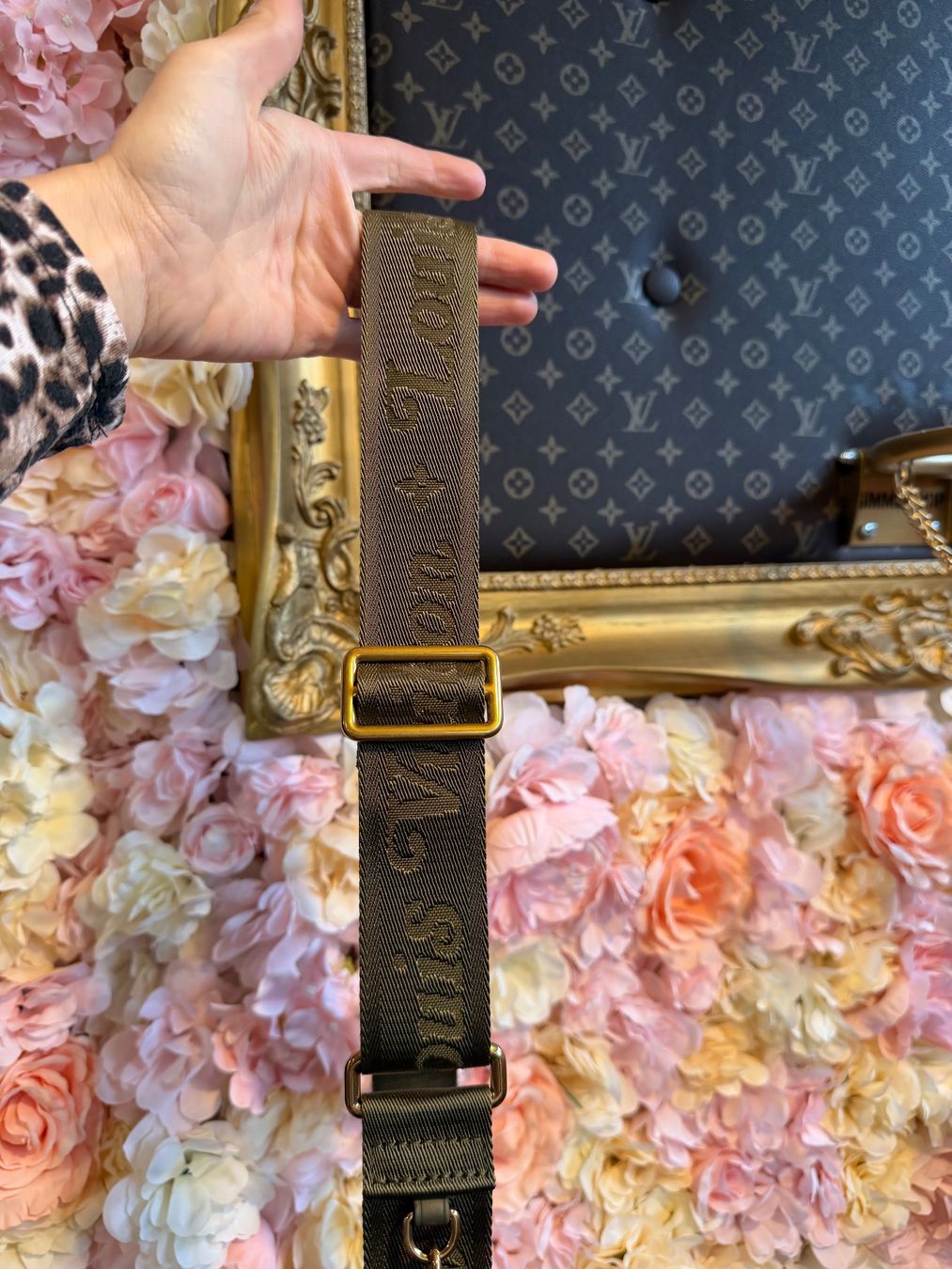 Taschen für Damen: Louis Vuitton New Wave Khaki – Neu (gemäss Beschreibung) aus Zürich von SecondhandZurich 3