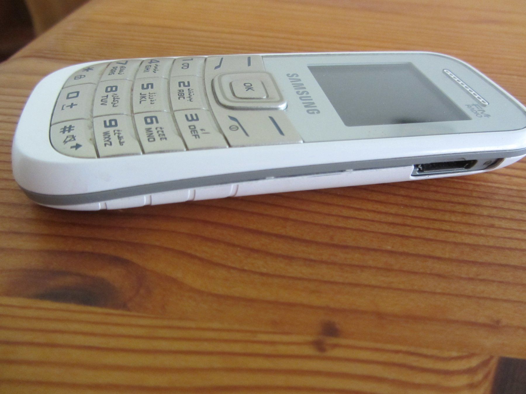 Samsung Telefoni cellulari / Smartphones: Samsung GT-E 1205 T – Usato da Malters venduto da moc_z8d9 7