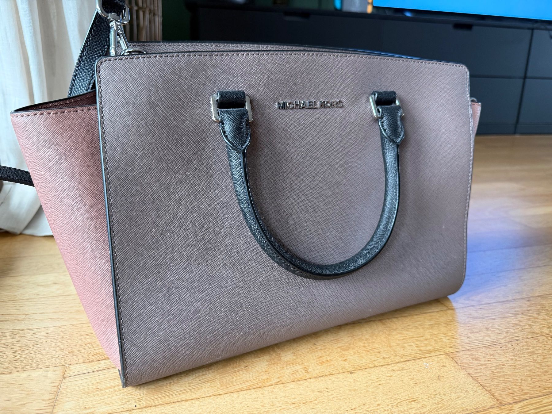 Michael Kors Borse da donna: Michael Kors Handtasche, gebraucht – Usato da Sursee venduto da ste_zr96 1