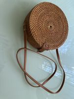 Rattan Tasche rund beige Leder guter Zustand