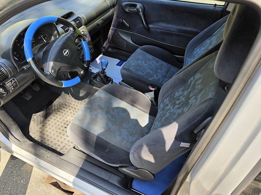 Opel Automobili: Opel Corsa 1.2 – Usato da Füllinsdorf venduto da B.M. 3