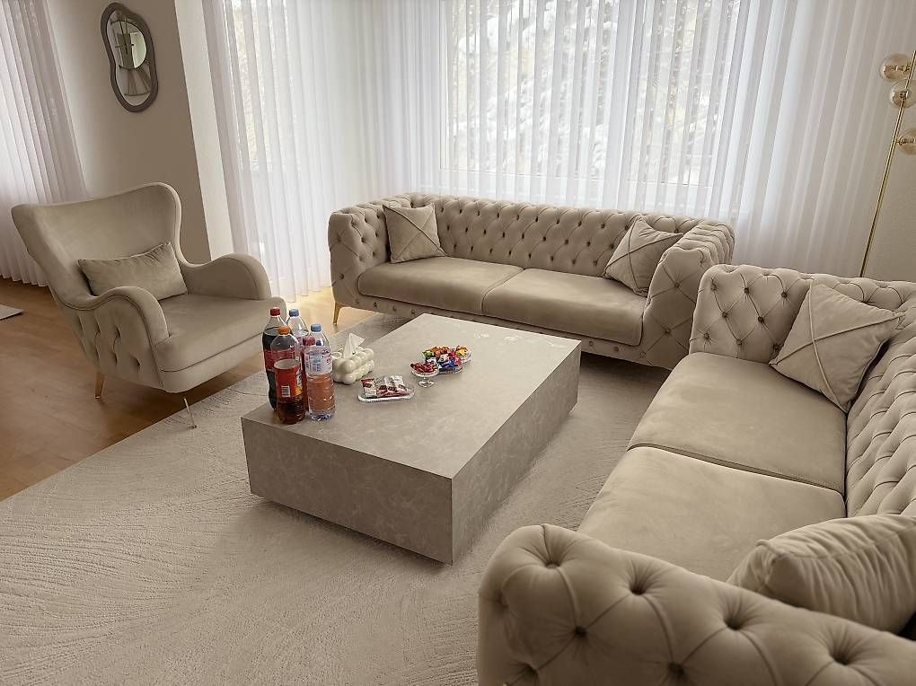 Sofas: Sofas (Chesterfield Style) – Gebraucht aus Niederuzwil von B.Ahmedi 1