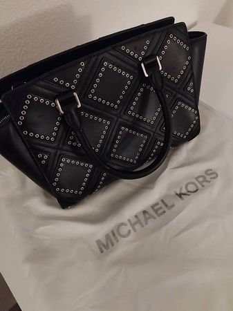 Michael Kors Diamond Grommet Selma Medium Top Zip Satchel