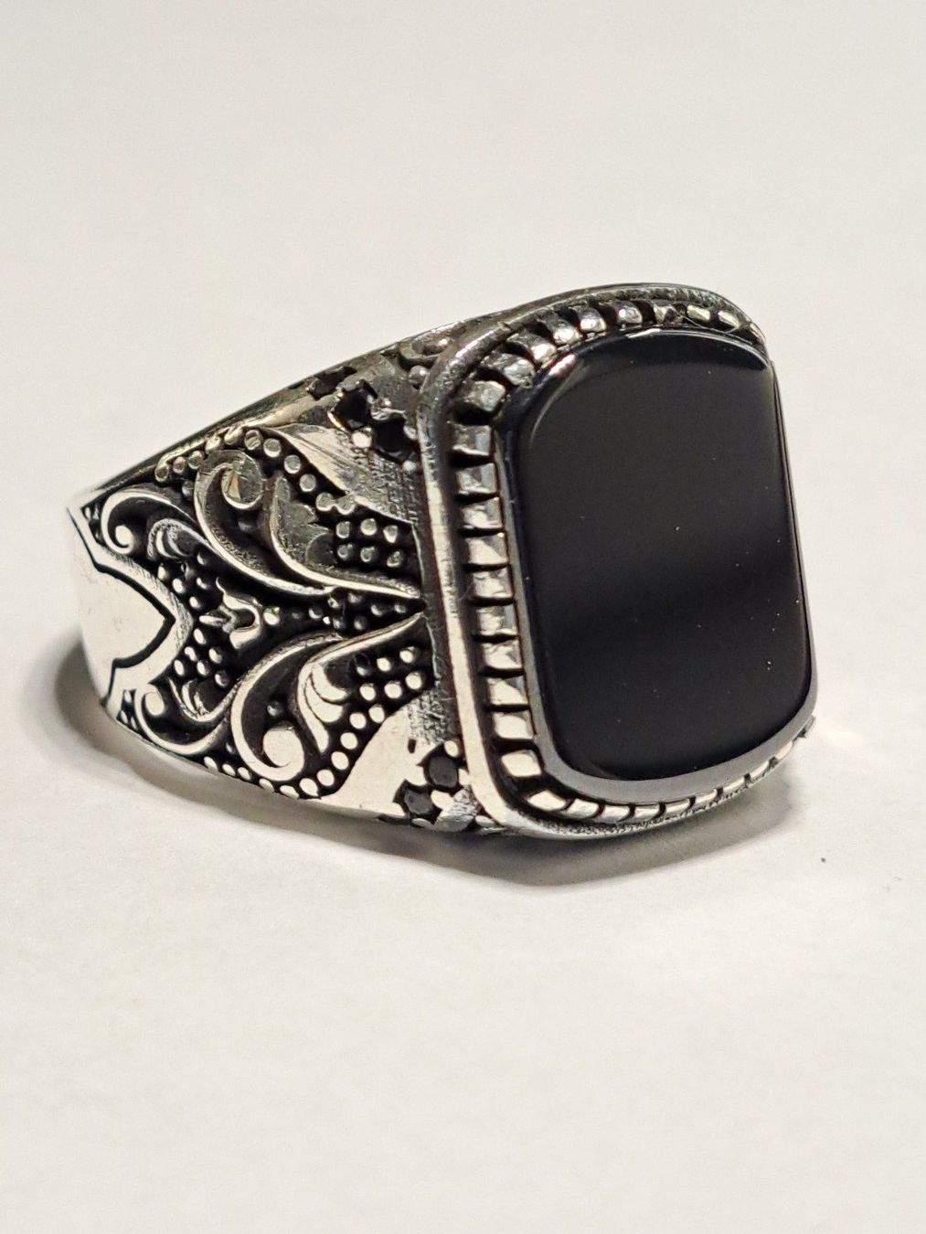 Ringe: 0046 - Bague en argent, Onyx, taille 60 – Neu und originalverpackt aus Neuchâtel von NIDAVELIR