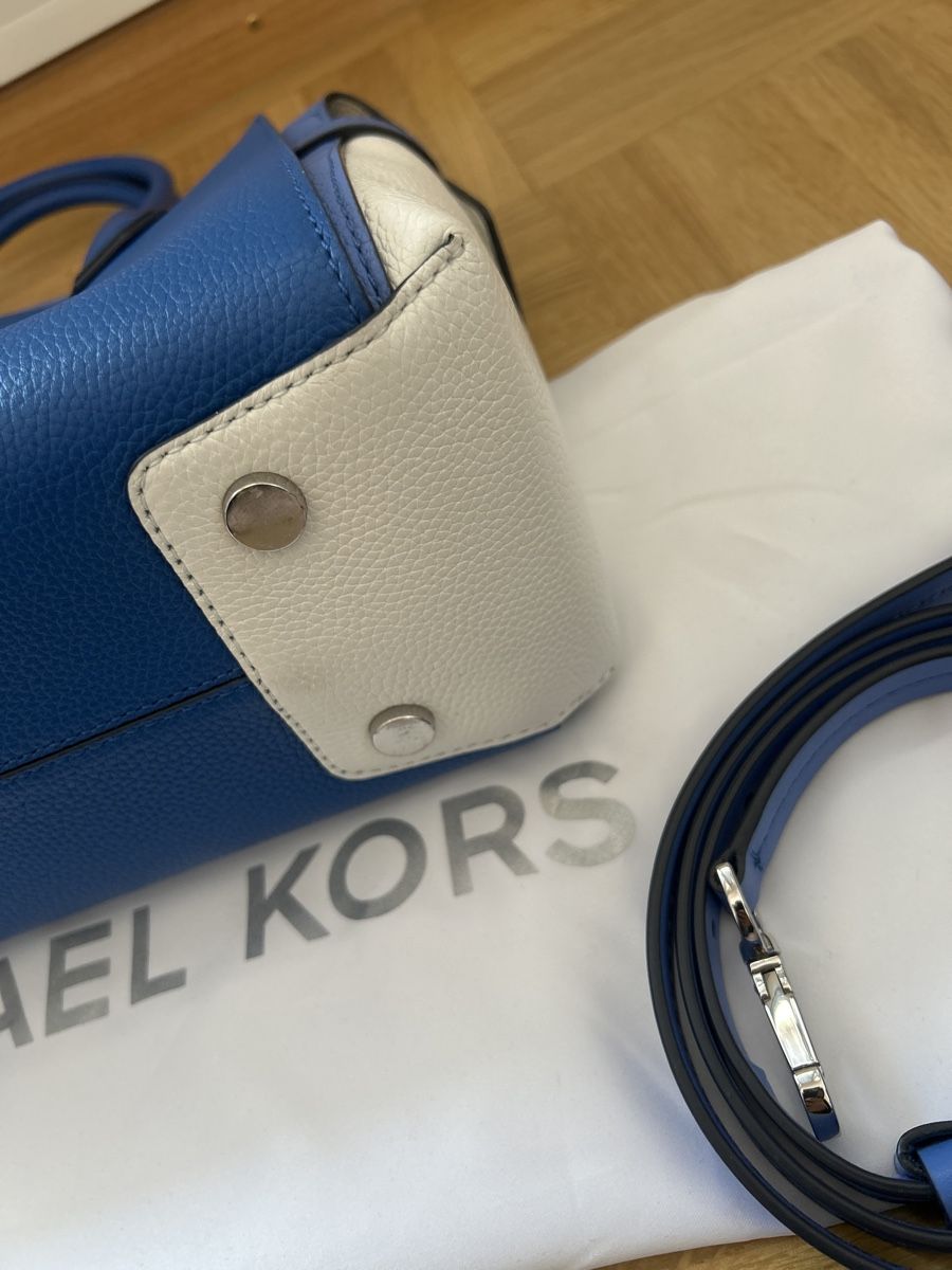 Michael Kors Sacs femmes: Sac Michael Kors bleu et blanc neuf – Neuf (Voir description) à Yverdon-les-Bains par Satim1 4