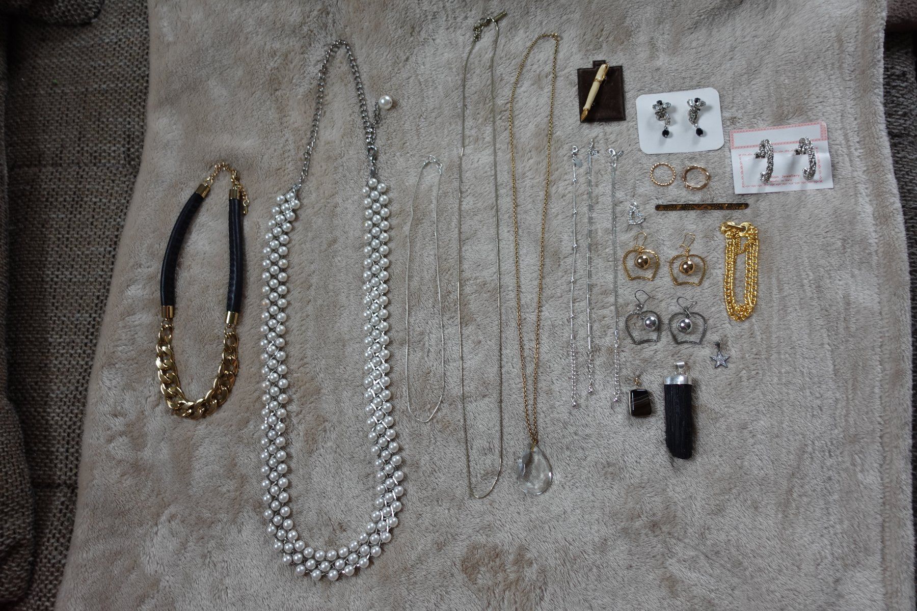 Sonstiger Schmuck: 1 schönes 25 teiliges Modeschmuck Set – Gebraucht aus rorschach von Babsi64