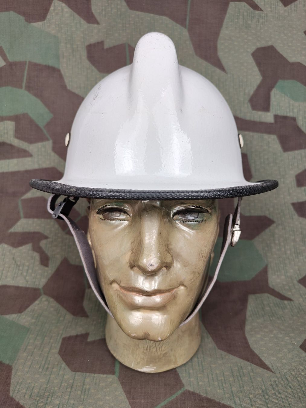 Uniformi: Helm Feuerwehr Schuberth – Usato da Bauma venduto da SwissMilitaria 1