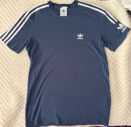 T-shirt Adidas bleu taille S 