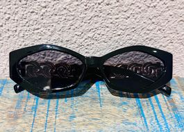 Sonnenbrille