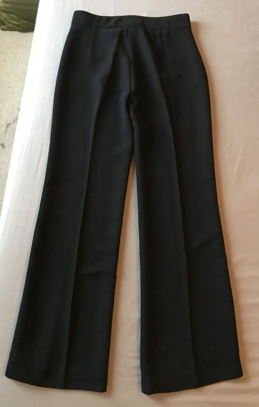 Zara Pantaloni: Zara black formal trousers 34 – Usato da Embrach venduto da lau_2gtp 4